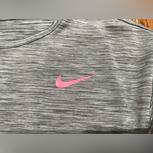 Nike kids Heather Gray Sweatshirt with Pink Logo - Picture 3 of 9